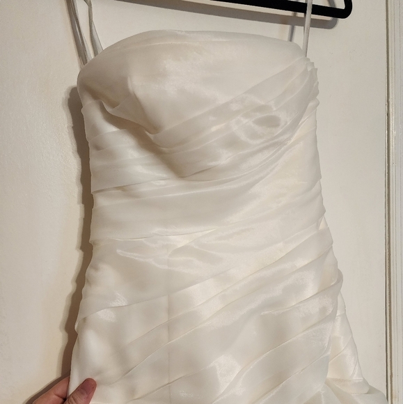 White by Vera Wang Ivory trumpet organza wedding gown VW351011 size 0 NWOT - Picture 5 of 10